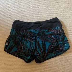 LuluLemon speed up shorts